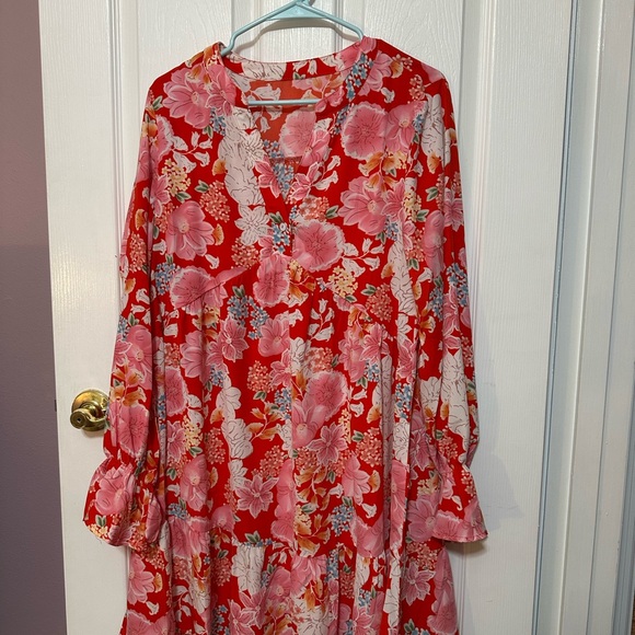 Dresses & Skirts - Boutique Dress No Tags Size Large Floral Red and Pink Long-sleeve Mini Dress